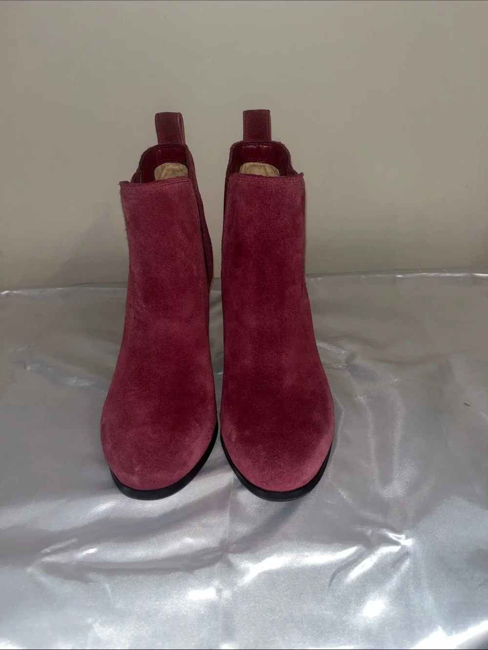 Michael Kors Mulberry Suede Ankle Booties with Block Heel Size 8 New w/O Box